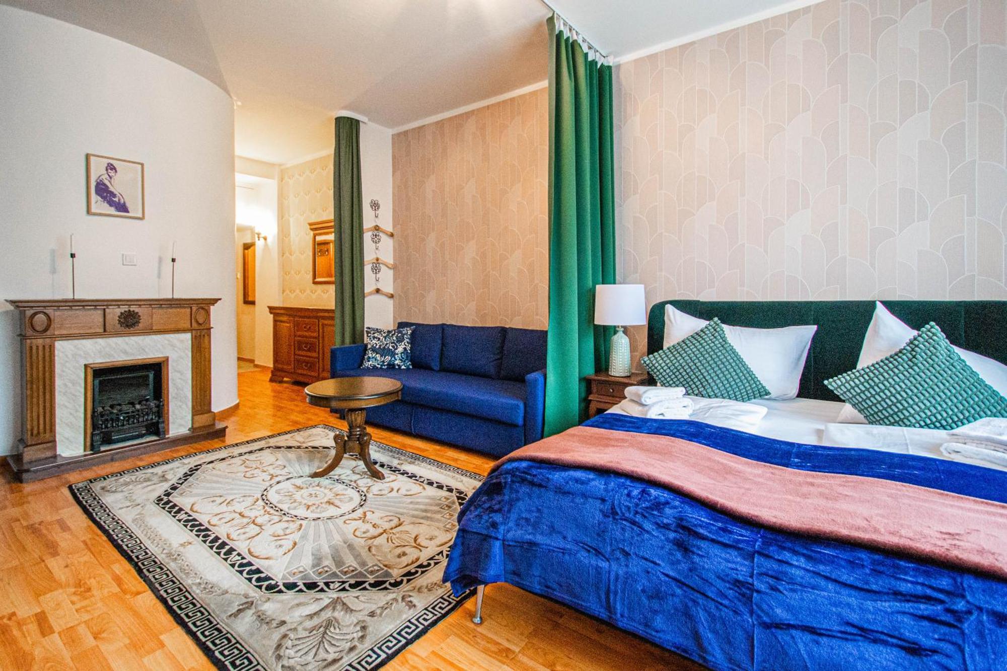 Main Prague Square Apartments Sauna And Fireplace Dış mekan fotoğraf