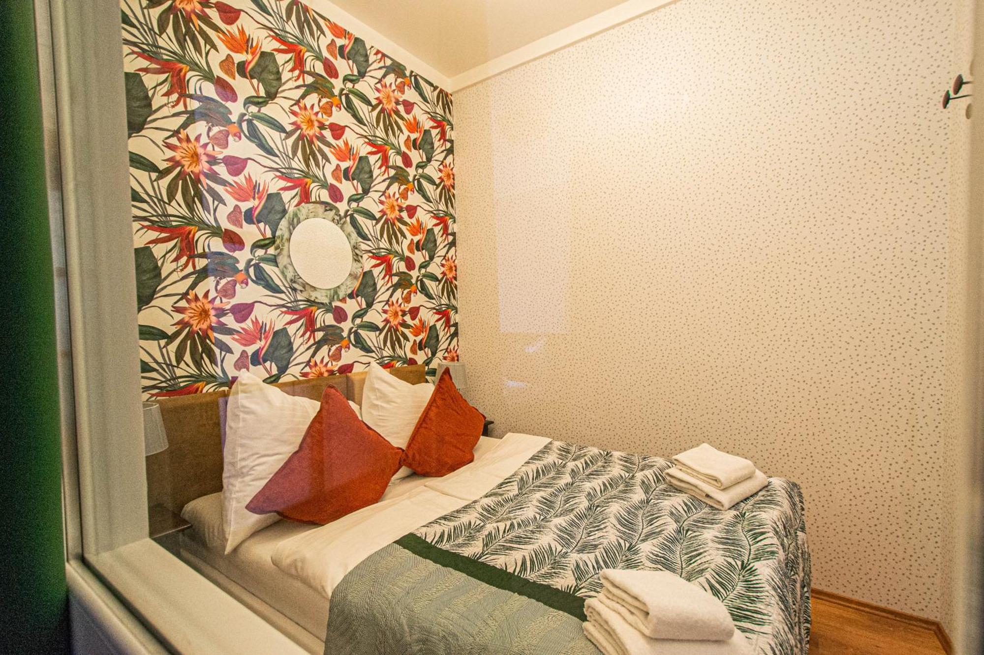 Main Prague Square Apartments Sauna And Fireplace Dış mekan fotoğraf